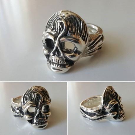 Rockabilly Skull Ring in solid sterling silver with dark accents